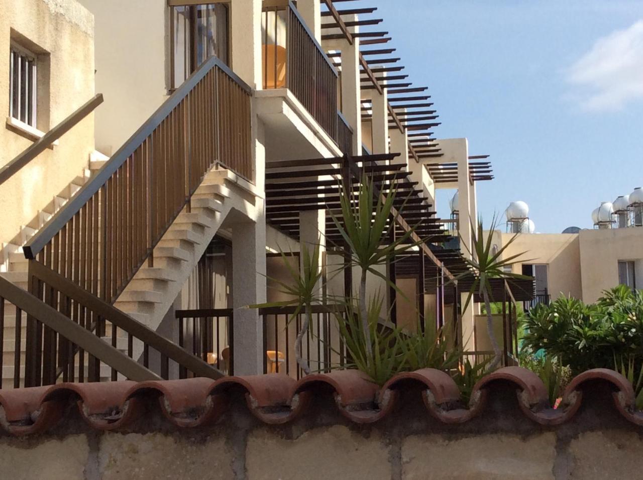 Kings Annex Aparthotel Paphos Kültér fotó
