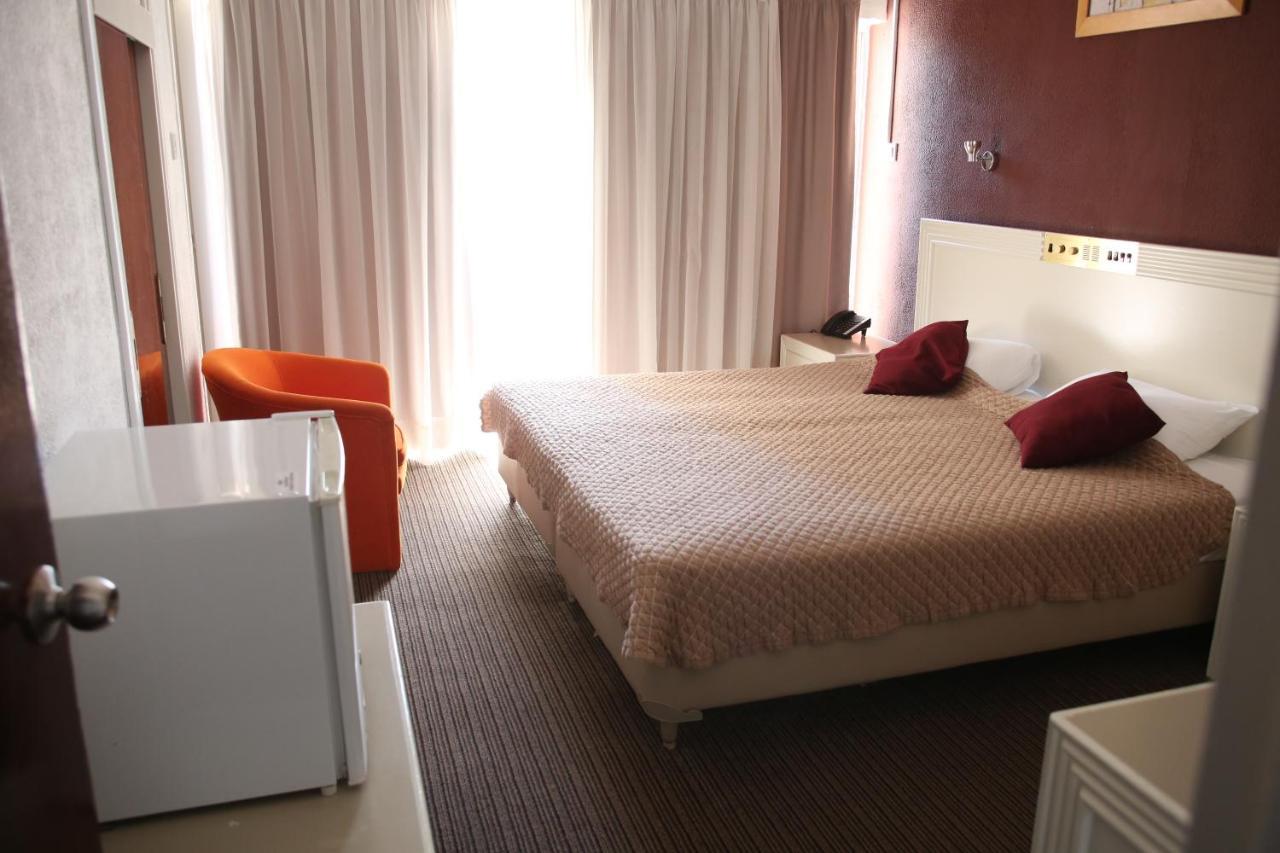 Kings Annex Aparthotel Paphos Kültér fotó