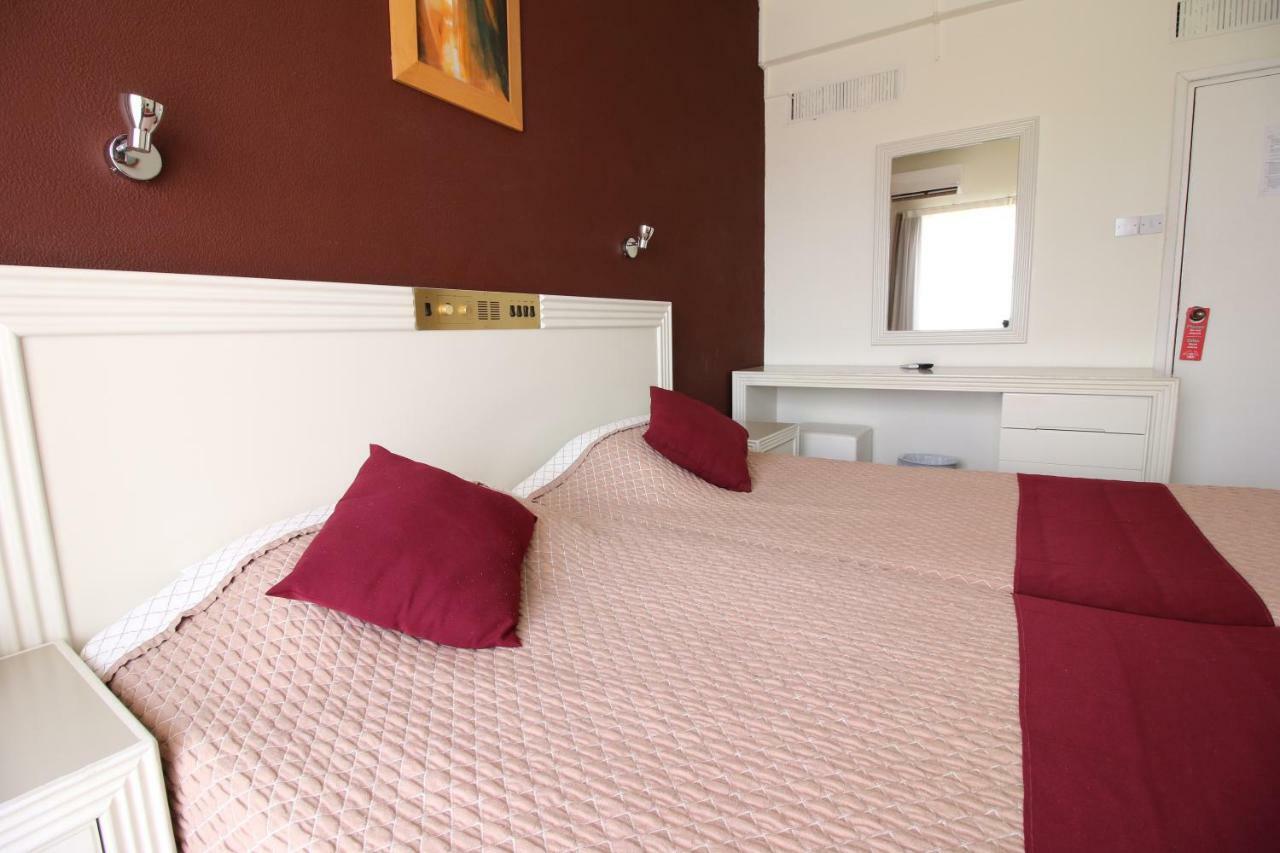 Kings Annex Aparthotel Paphos Kültér fotó
